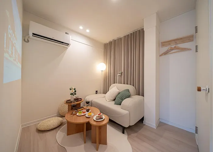 Dalstair Jongno Hotel 3*